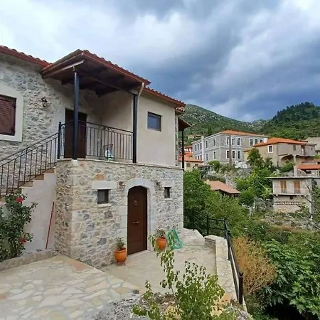 Rodanthe's Stemnitsa