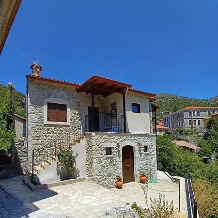 Rodanthe's Stemnitsa