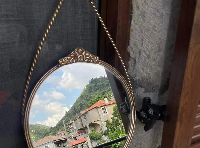 Rodanthe's Stemnitsa