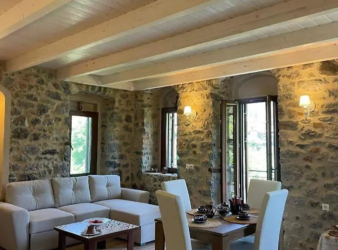 Rodanthe's Stemnitsa